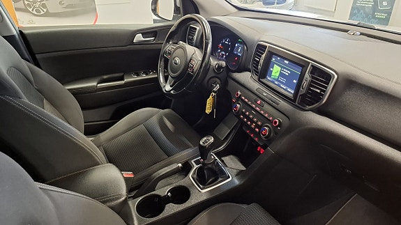 Kia Sportage 10 of 26