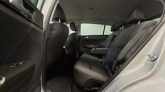 Kia Sportage 13 of 26