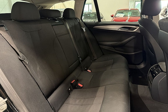 BMW 520d 25 of 29