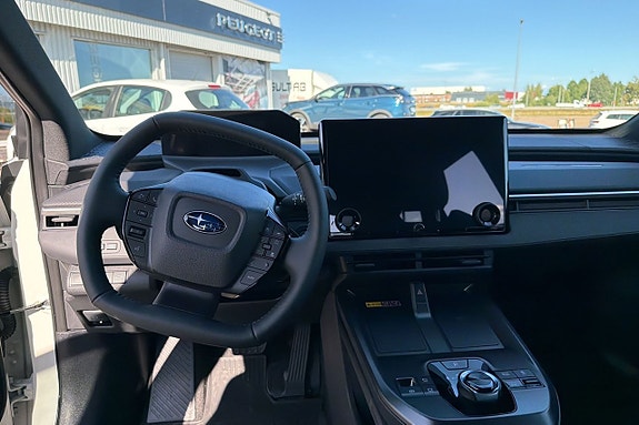 Subaru E-Outback 6 of 8