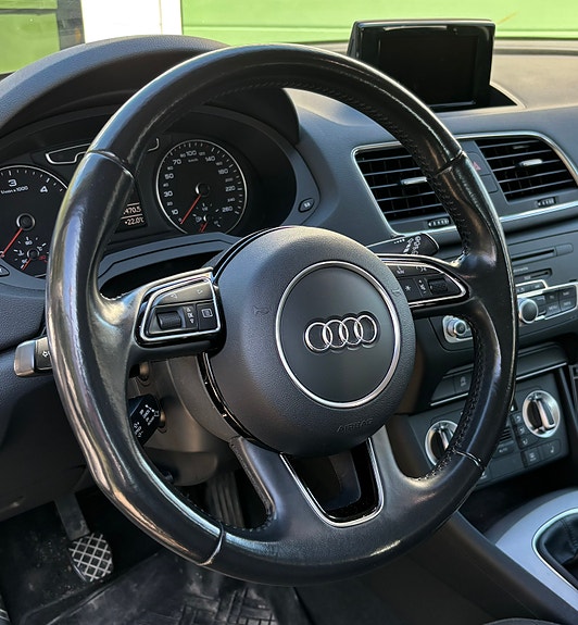Audi Q3 6 of 9