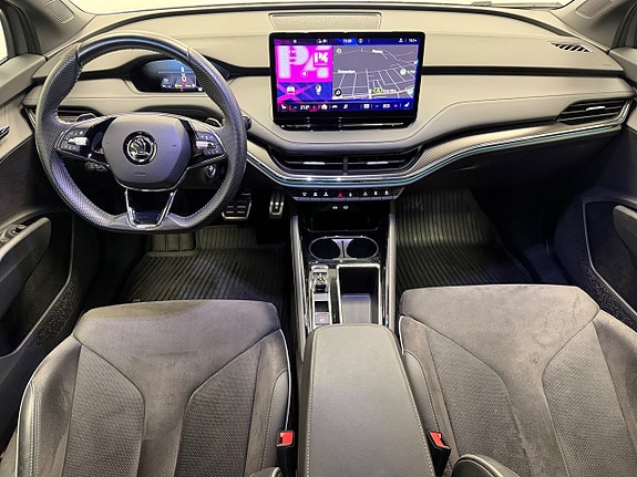 Skoda Enyaq 9 of 28