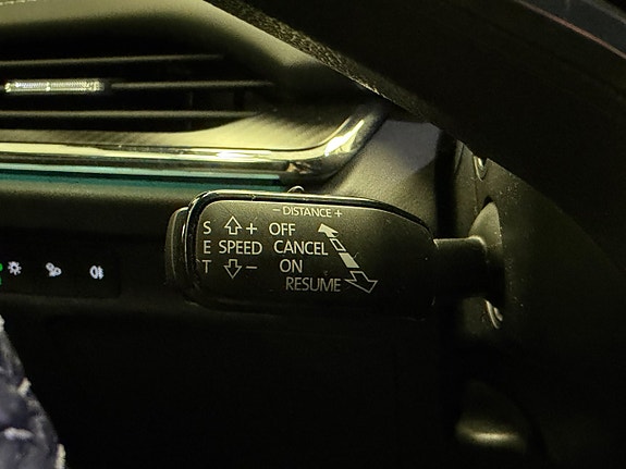 Skoda Enyaq 12 of 28