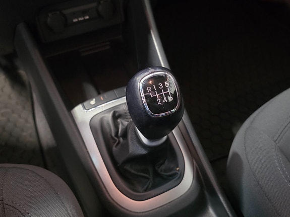 Kia Rio 20 of 23