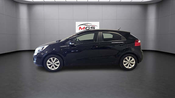 Kia Rio 7 of 23