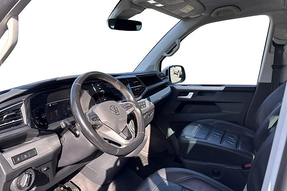 Volkswagen Multivan 7 of 24