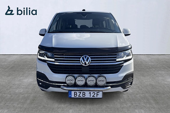 Volkswagen Multivan 15 of 24