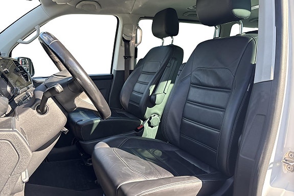 Volkswagen Multivan 12 of 24