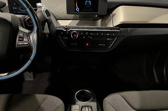 BMW i3 12 of 17