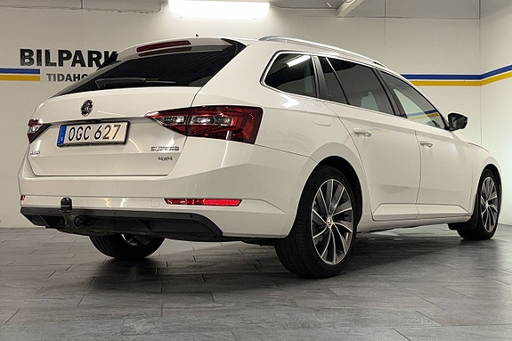 Skoda Superb 8 of 25