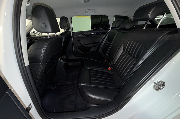 Skoda Superb 15 of 25