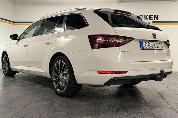 Skoda Superb 11 of 25