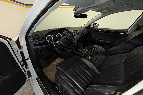 Skoda Superb 16 of 25