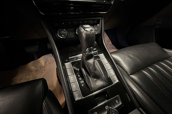 Skoda Superb 20 of 25