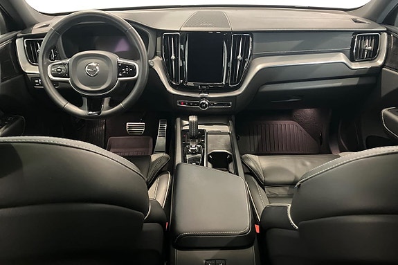 Volvo XC60 10 of 22