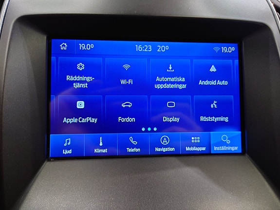 Ford S-MAX 19 of 21
