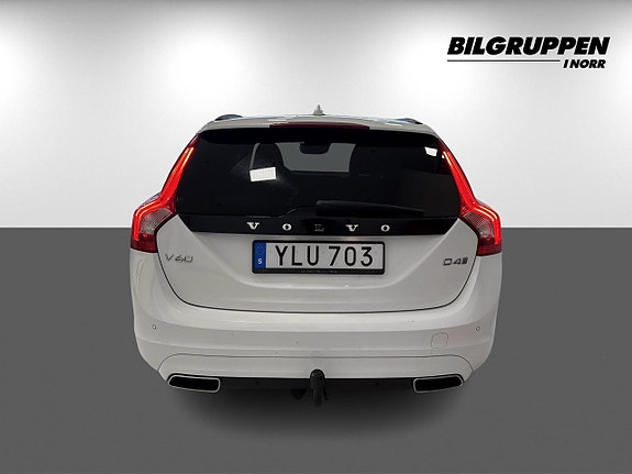 Volvo V60 5 of 15
