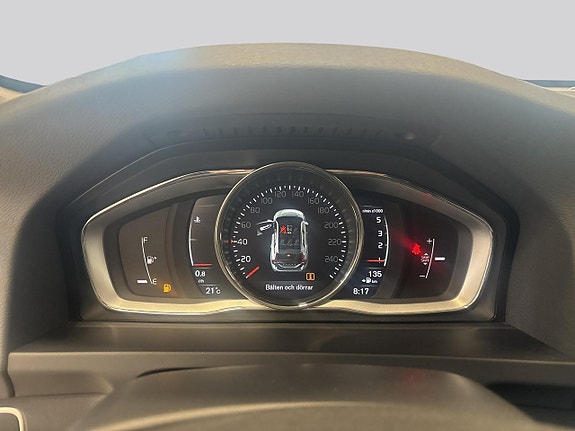 Volvo V60 10 of 15
