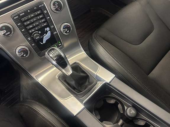 Volvo V60 12 of 15