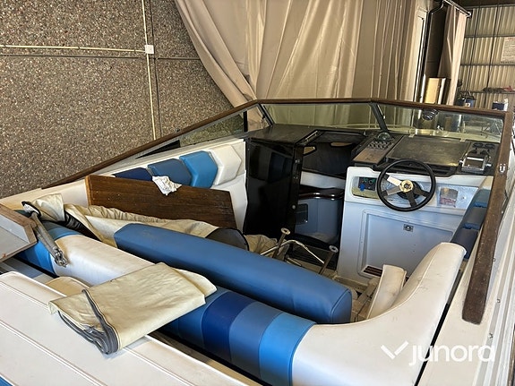 Motorbåt Chris-Craft Stinger 260 28 of 30