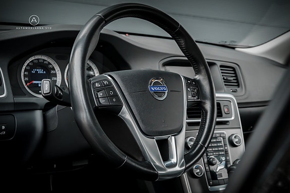 Volvo S60 9 of 22