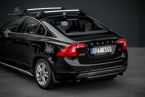 Volvo S60 21 of 22