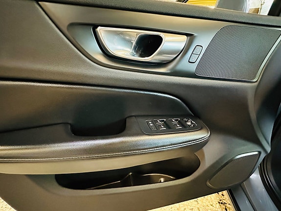Volvo V60 16 of 21