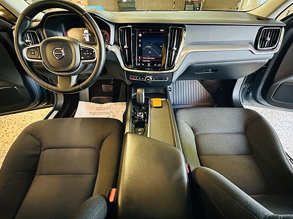 Volvo V60 8 of 21