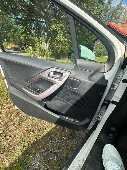 Peugeot 2008 9 of 10