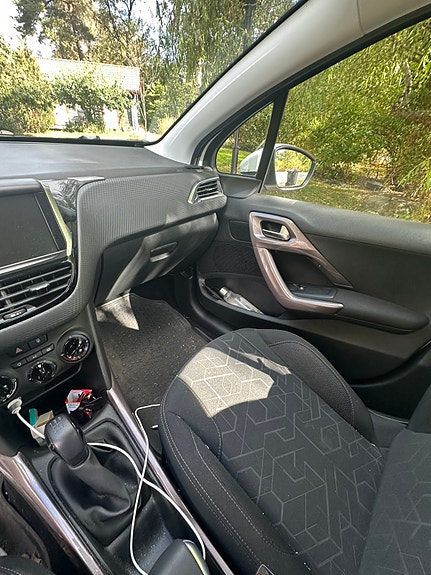 Peugeot 2008 7 of 10
