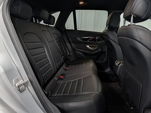 Mercedes-Benz GLC220 d 14 of 15