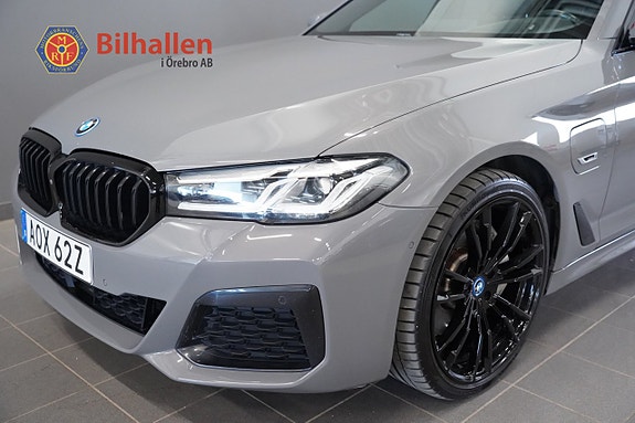 BMW 545e 3 of 30