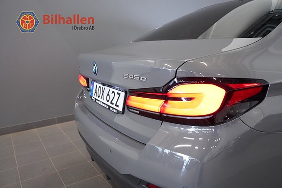 BMW 545e 11 of 30