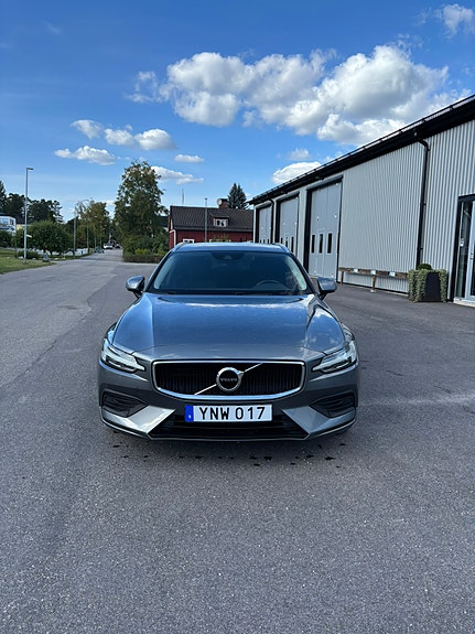 Volvo V60 7 of 8
