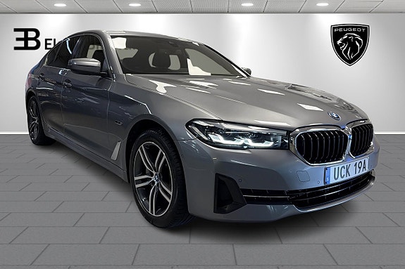 BMW 530e 3 of 23