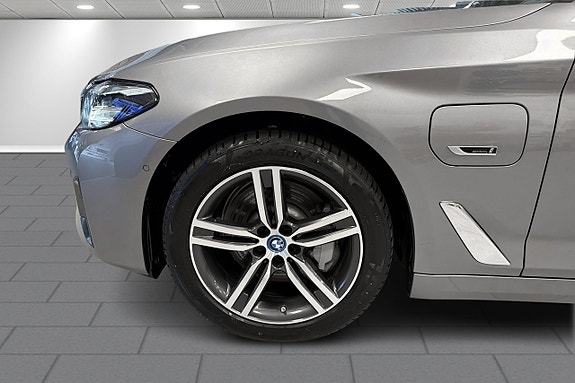 BMW 530e 9 of 23
