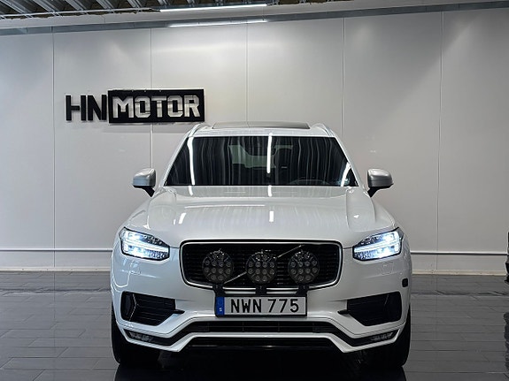 Volvo XC90 5 of 30