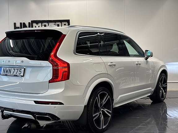 Volvo XC90 11 of 30