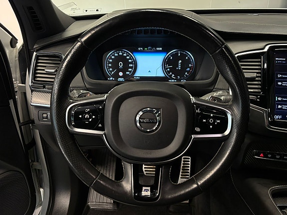 Volvo XC90 20 of 30