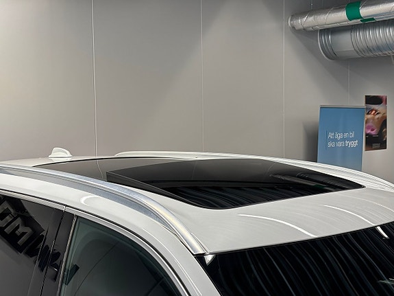 Volvo XC90 8 of 30