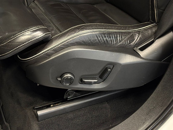 Volvo XC90 17 of 30