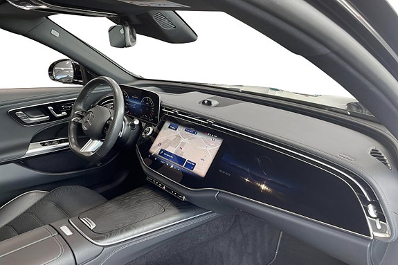 Mercedes-Benz E300 9 of 13