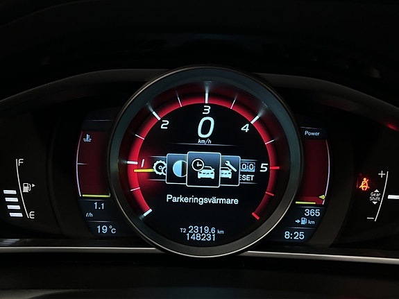 Volvo V40 17 of 30