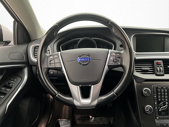Volvo V40 13 of 30