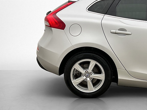 Volvo V40 29 of 30