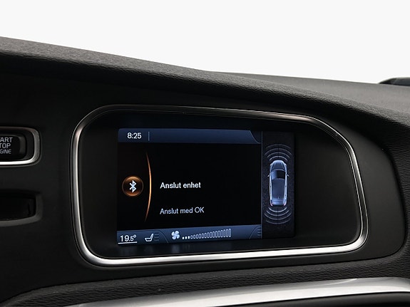 Volvo V40 21 of 30