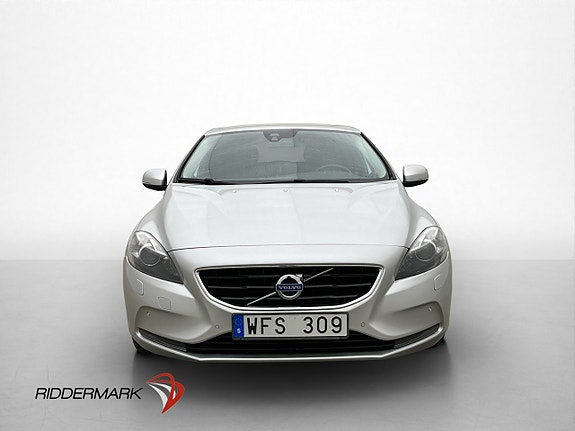 Volvo V40 2 of 30