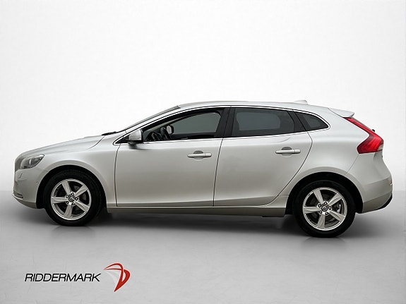 Volvo V40 4 of 30