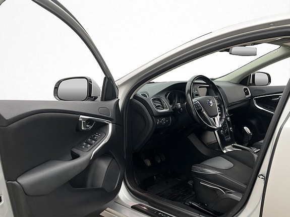 Volvo V40 10 of 30