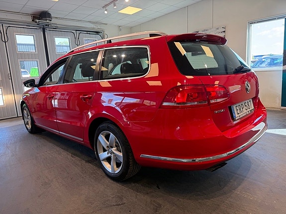 Volkswagen Passat 3 of 21